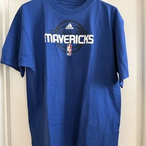 Adidas Men’s Dallas Mavericks Tee Size Large